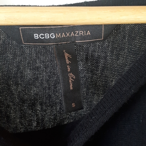 Delicate knit BCBGMaxAzria one- sleeve sweater - S - Picture 5 of 6